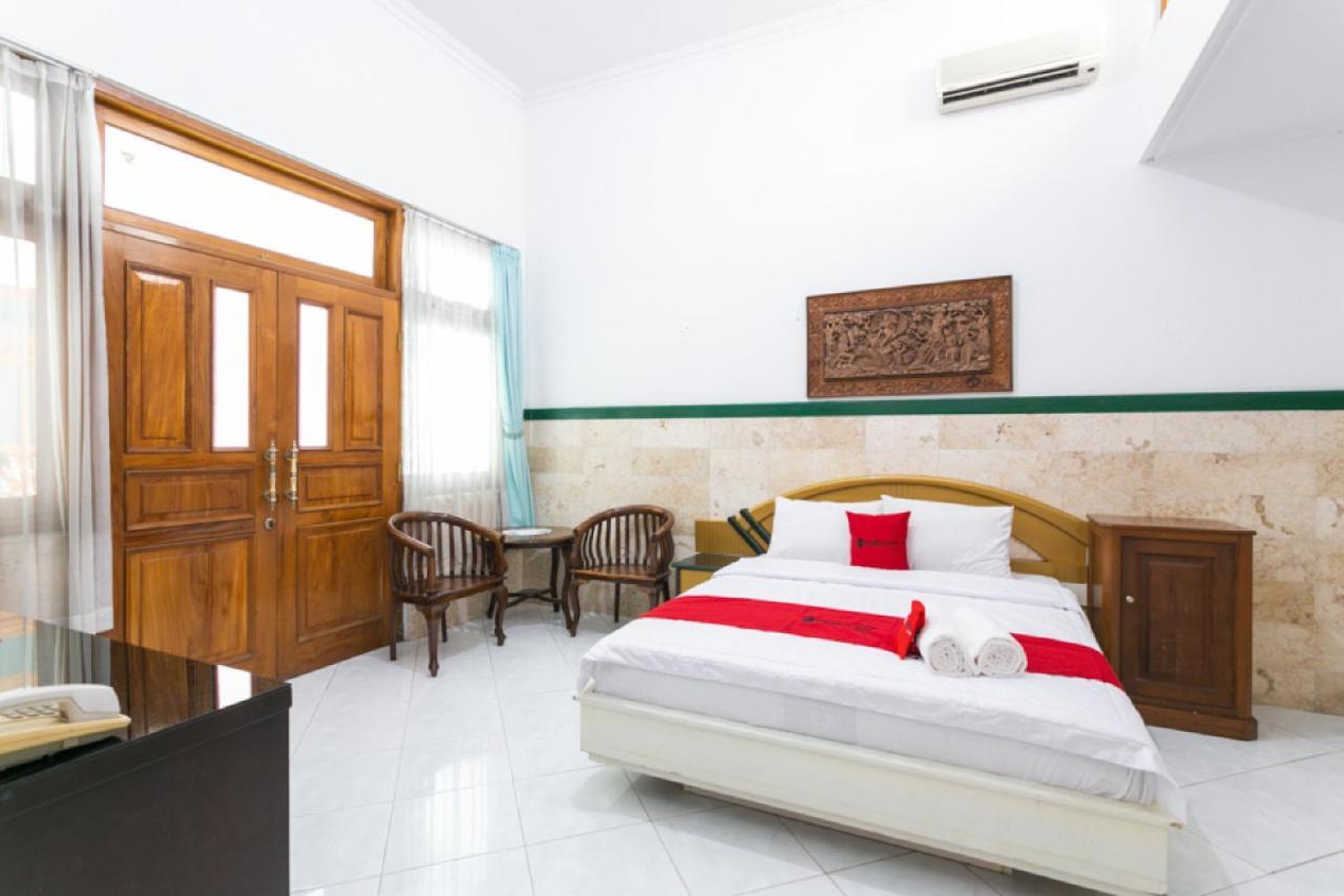 Hotel Reddoorz Syariah Near Alun Alun Magelang Bayeman Exterior foto